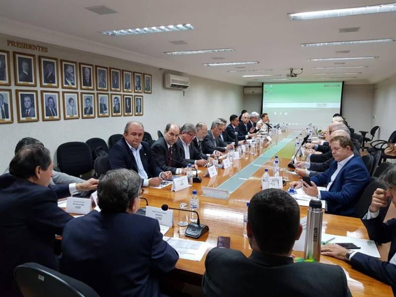 Federaminas participa de reunião do Conselho Deliberativo da CACB