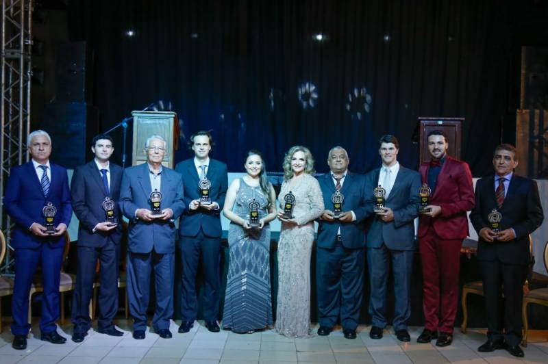 Sacramento homenageia empresários com entrega do Troféu Ângelo Crema