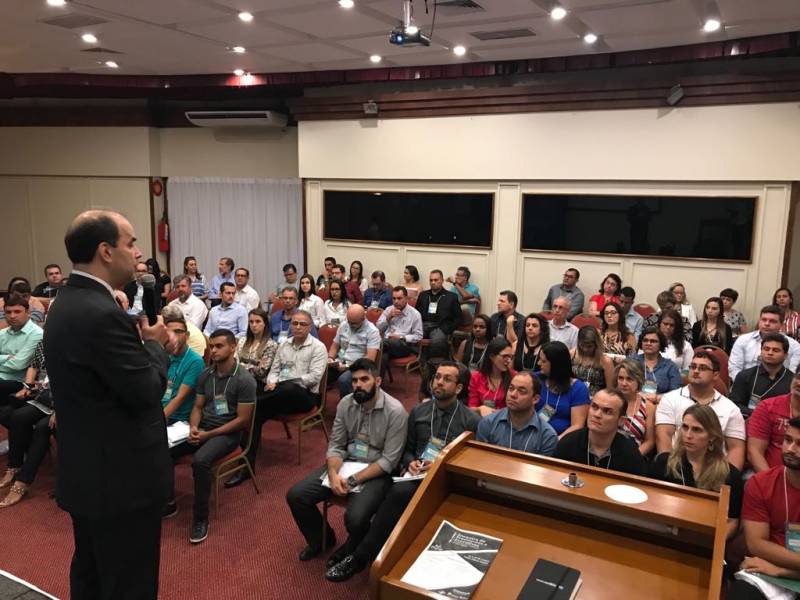 Mais de 60 ACEs participam em BH do Encontro de Presidentes e Executivos