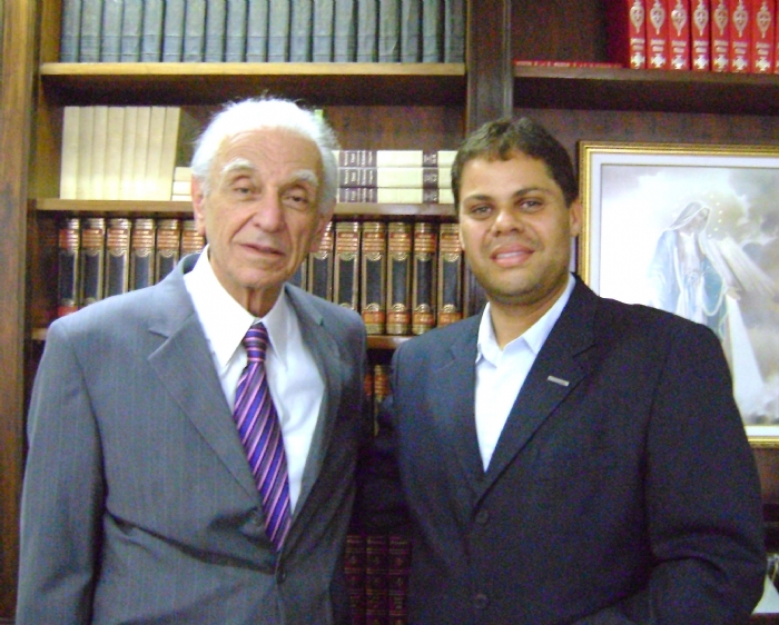 Charles Lotfi reeleito para presidir ACMinas