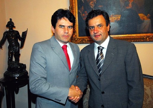 Federaminas aplaude Aécio pela edição de conjunto de medidas contra a crise