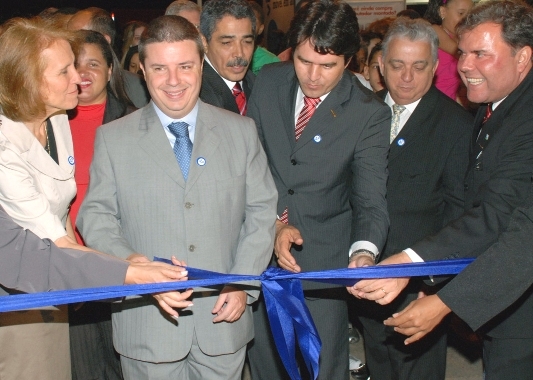 Anastasia abre a Expoleste em Valadares