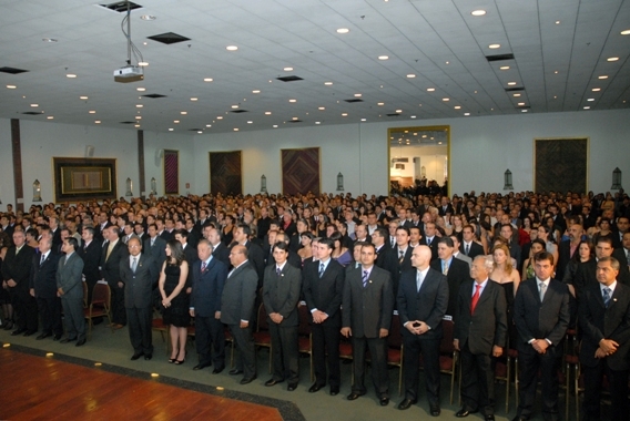 Mais de 1,3 mil pessoas prestigiam a solenidade 'Mérito Empresarial 2009'