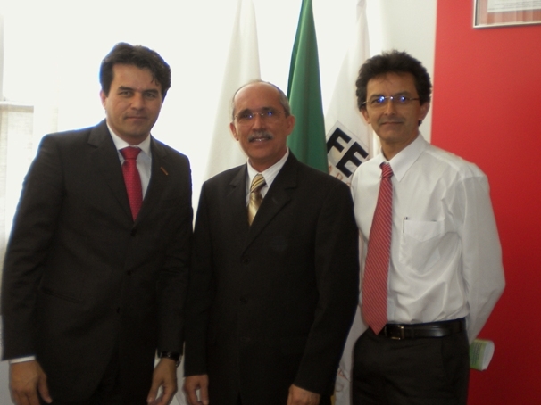 Presidente da AC de Contagem visita a Federaminas