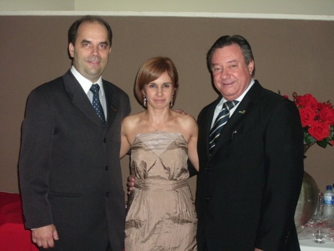Federadas prestam homenagens a empresários
