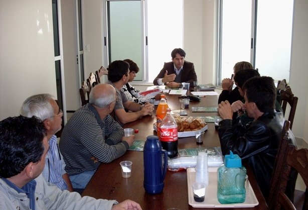 Presidente Wander Luis visita ACEs de Lavras e de Carmo da Mata