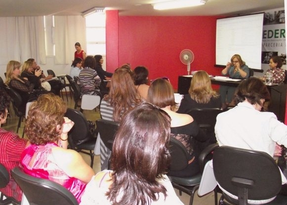 CEME se reúne e empossa componentes