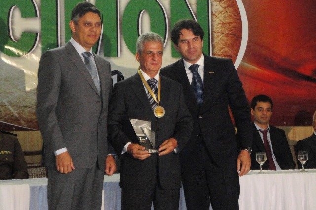 Presidente Wander Luis é homenageado pela federada de João Monlevade
