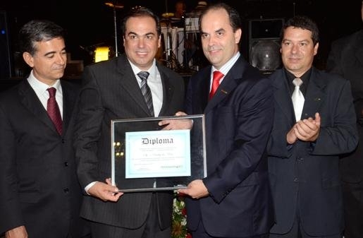 Federaminas participa de posse da diretoria da federada de Araguari