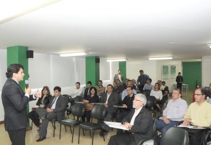 AGE estende o mandato da diretoria plena e do conselho fiscal da Federaminas até março de 2014