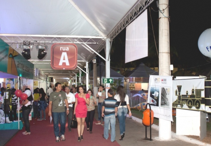 Feira da ACI de Montes Claros recebe 100 mil visitantes