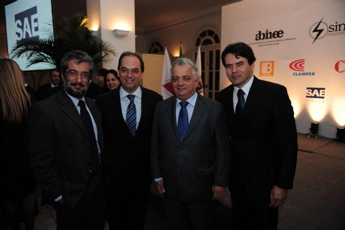 Presidente Federaminas prestigia evento setor Eletroeletrônico