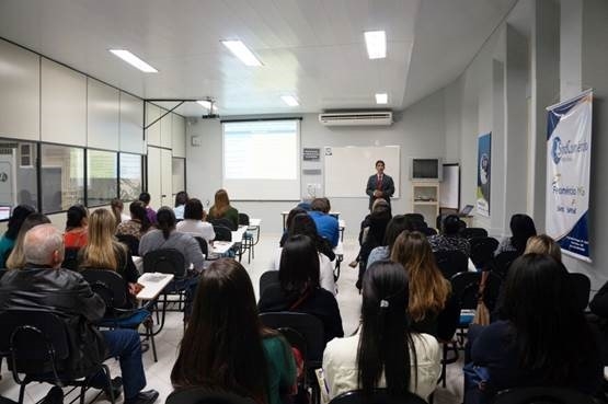 Associados aprendem técnicas para aumentar as vendas nas datas comemorativas