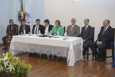 Emílio Neumann é empossado na ACIA Araxá